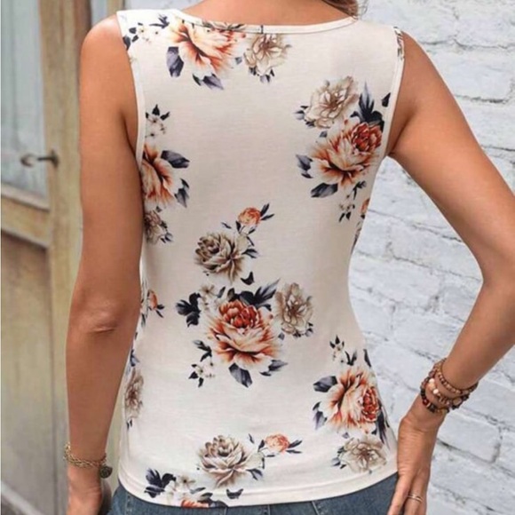 Women’s Floral Tank Top Size Small - Picture 2 of 5